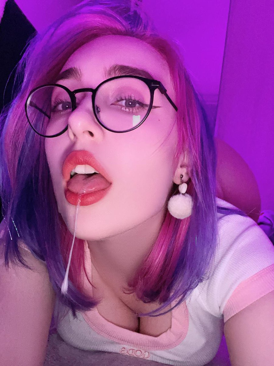 lunaros121's tweet photo. @bella2dreamy hi’ if u want a free vid (real) https://t.co/MfLHNGc1tT