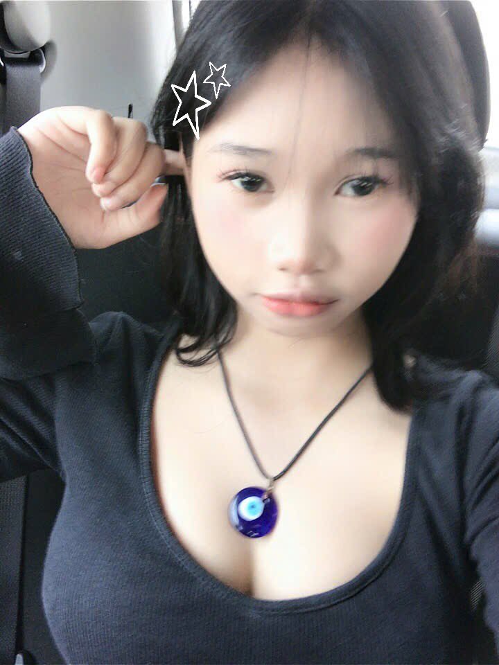 Rosiiii_008's tweet photo. Đi date hong ? https://t.co/Kn8kZ7sMXo