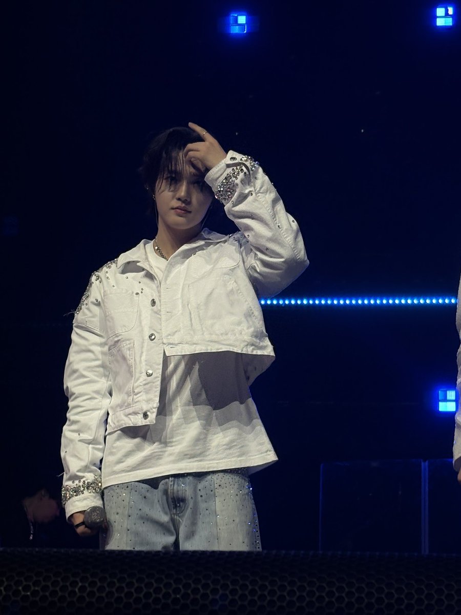 ahsadahmichelle's tweet photo. TIL next time my loves🥹
#TREASURE #TREASURE_US_TOUR 
#TREASURE_SpecialMoment #FANCON_in_WASHINGTON
#FANCON_in_DC #DOYOUNG #JUNGHWAN #JUNKYU
#트레저 @treasuremembers https://t.co/J7XgdCihxf