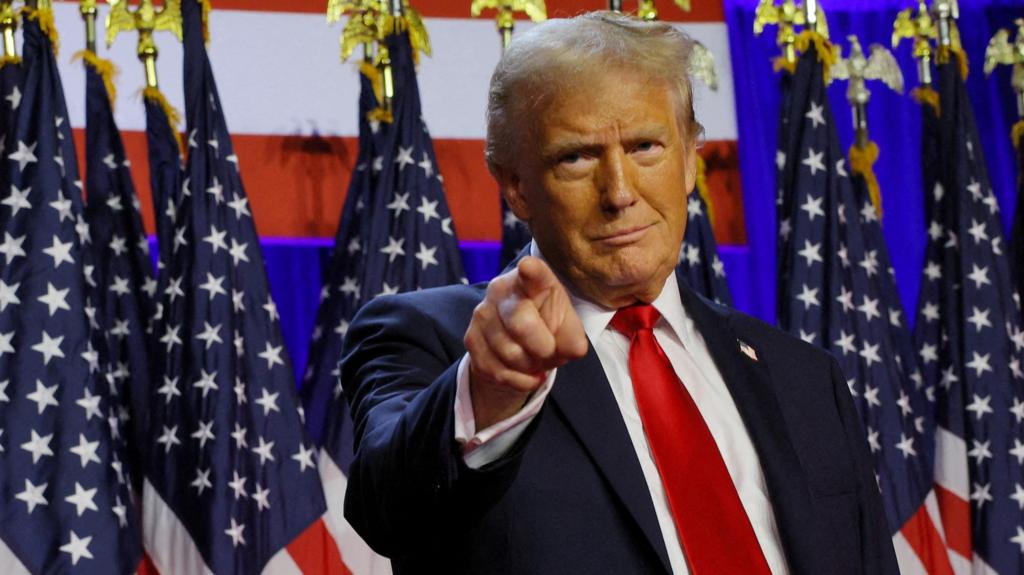 The1Apostate's tweet image. Fiona Bruce claimed that “the majority of the UK do not support Trump”
Retweet if you disagree and support Trump
#maga #trump #potus #mega