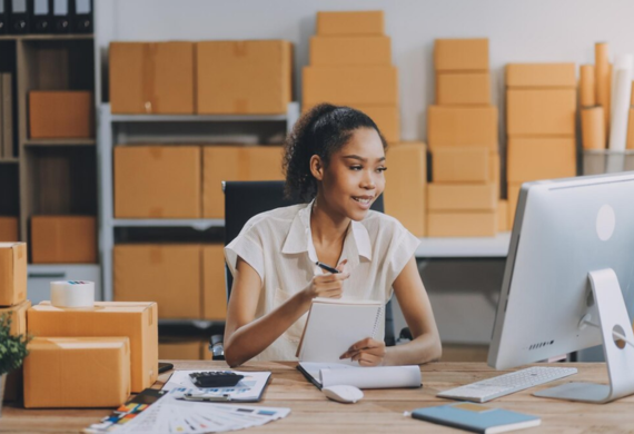 GlobalWomanLdr's tweet image. CDB Launches US$500,000 SheTrades Caribbean Grow &amp;amp; Go Grant Facility

Read More: qrcd.org/8UZ9

#CaribbeanDevelopmentBank #womenownedbusinesses #womenseconomicempowerment #BorrowingMemberCountries