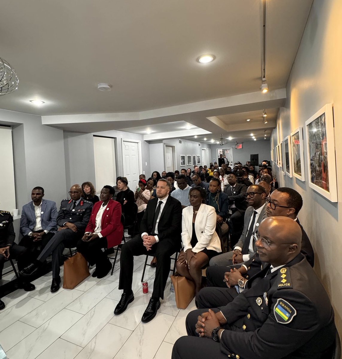 RwandaUN's tweet photo. April 7 | On the sidelines of #Kwibuka31 at the UN, @RwandaUN hosted a community roundtable addressing genocide denial and revisionism surrounding the 1994 Genocide against the Tutsi.

🔹Moderated by Critical Discourse and Conflict Analysis Researcher-@CoulibalyBojana, the panel featured;

Omar Ndizeye-Cultural Memory Scholar and Author of “Life & Death in Nyamata,” 

@jmurekatete -Human Rights activist and Founder of the NY-based Genocide Survivors Foundation (GSF)

@jessicamwiza -Sociology Researcher at the CUNY and former Vice-President of Ibuka France.

The event also included an interactive Q&A session with participants.