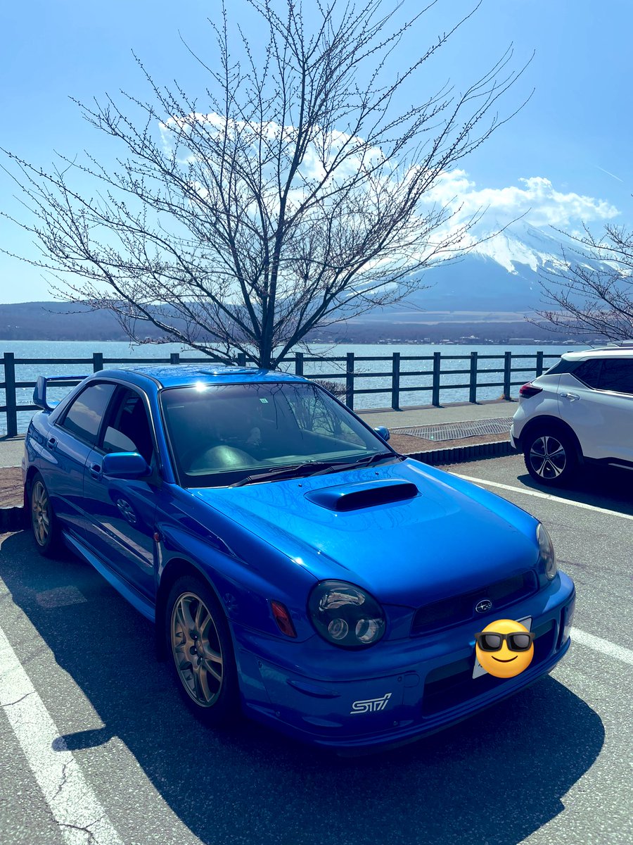 zepta10's tweet photo. 久しぶりの山中湖😀

道志道のおばあの台所さん辺りで、サイン会会場らしき物を設置してたみたい？

分からんけどʅ（◞‿◟）ʃ

一応通る方は気をつけて^_^ https://t.co/9MnBIiEOOG
