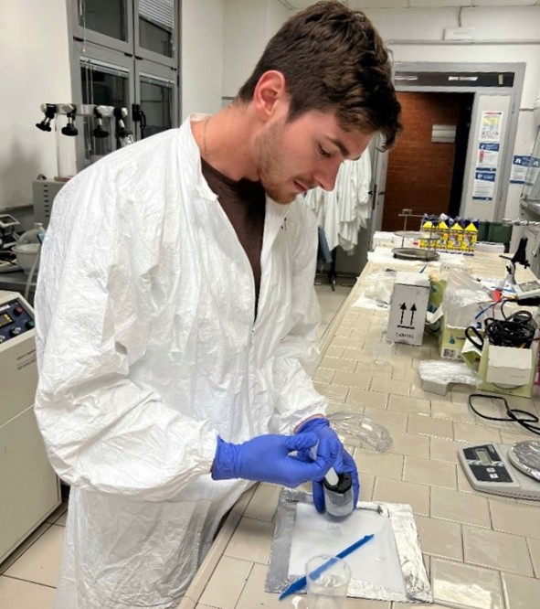 MAESTRI_DN tweet media