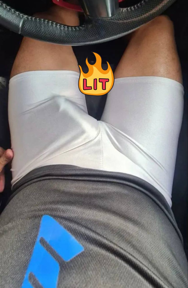 keymalzaini's tweet photo. Seluar koyak pulak..Lama tak outdoor ni. https://t.co/T9QZ7NWlma