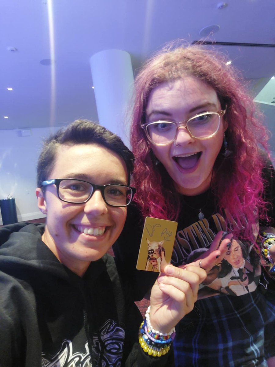 mj_nz_'s tweet image. ITS BESTIES BIRTHDAY EVERYONE SAY HAPPY BIRTHDAY REANNE I LOVE U!!! 🫶 @RebeeRose !!