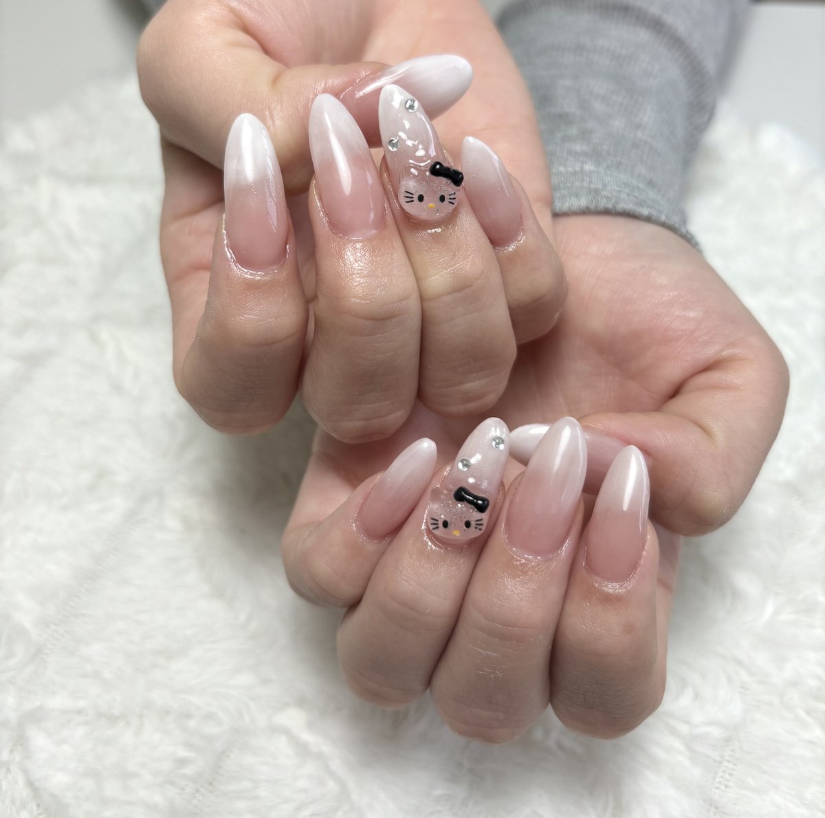 new nail୨୧⑅*

ネイルはお仕事道具の一環らしいからしてきたよᐡ- -ᐡ