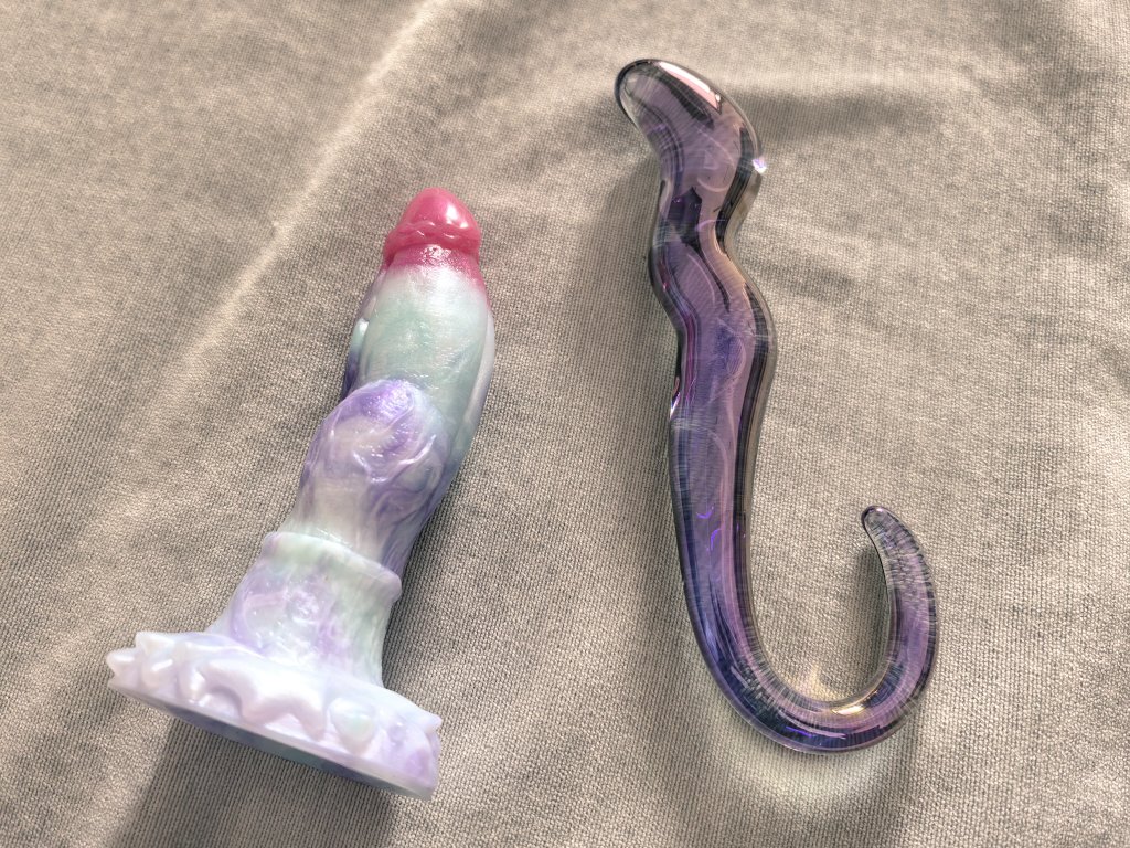 即使是自己玩也要整点好看的玩具！！真的很推荐！是他们家的！<a href="/XingWuShan/">性巫山</a>  #四爱 #iiii