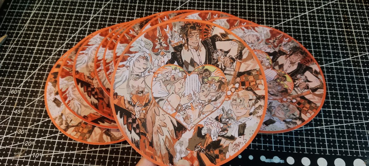 Kinigoni's tweet image. my circle-cut fe3h prints came in! i'll be selling these and a few other prints with friends at pota hayop at halaman this weekend :) see you at table J9!! 👋