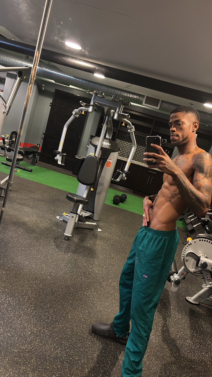 officialLonghea's tweet photo. Nun GYM getting a nigga body back right 💪🏾 https://t.co/ST2dkCyZqp
