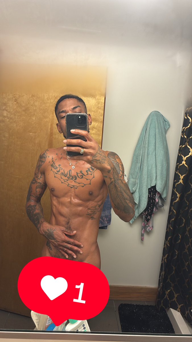 officialLonghea's tweet photo. Nun GYM getting a nigga body back right 💪🏾 https://t.co/ST2dkCyZqp