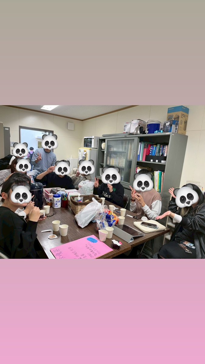 Mmed_kampo's tweet photo. こんにちは！漢方部です。
7日（月）の新歓には5人の新入生が来てくれました🙌ありがとうございます！
漢方部に興味のある方や、気になってる方はぜひ連絡下さい😊 https://t.co/o5hISFs5vU