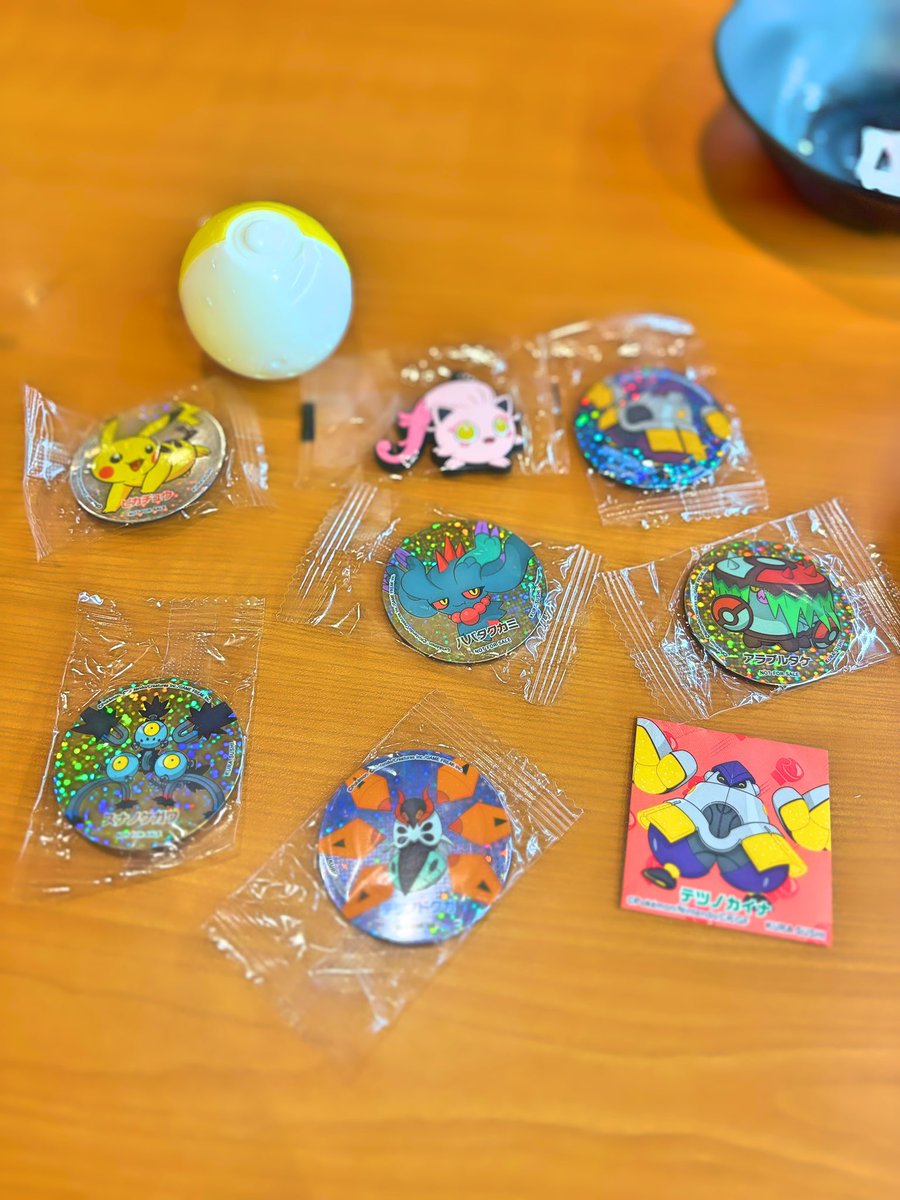 CRANNTERRACE_'s tweet photo. 最近のランチといえばここ！

かなりの頻度でお邪魔しています🍣

ちょっとずつ集まってきました😊

@mutenkurasushi 

#びっくらぽん
#回転寿司
#企業公式相互フォロー
#ポケモン
#ランチ https://t.co/3UiUx2Vxd2