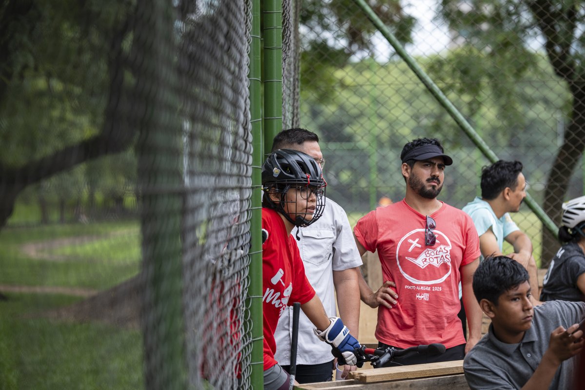 HmnVdz's tweet photo. Nunca sentí tanta adrenalina como esos días de torneos en Brasil. Tengo pendiente postear fotos desde hace dos meses. Ya lo haré, paciencia porfis. https://t.co/O8mPHRtWza