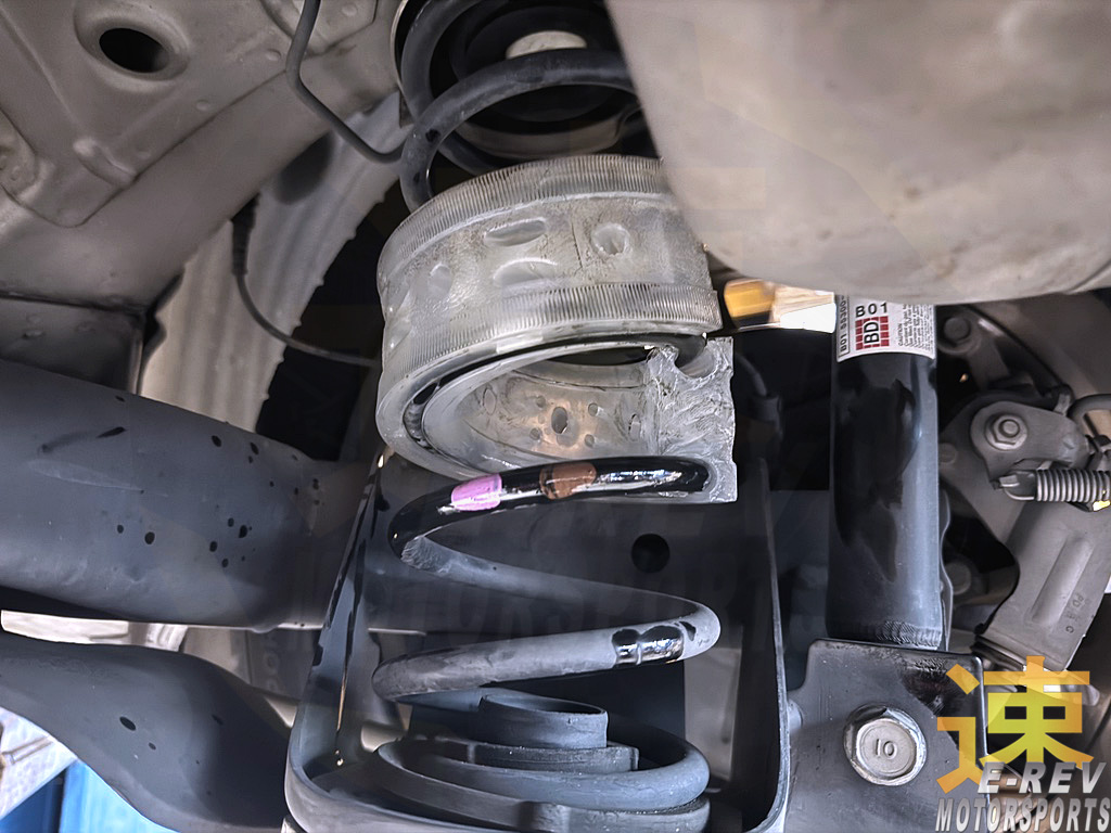 spc_76's tweet photo. Experience softer suspension and thinking of stiffening the stock springs to make your car more comfort when going through uneven road? 

Join Us On Telegram:
https://t.co/Hxj8DtjDe4

Join Us on Tiktok:
https://t.co/vXbDAtBShX

#SpringStiffener #springbuffer #Springcushion https://t.co/qxmxOWwXuH