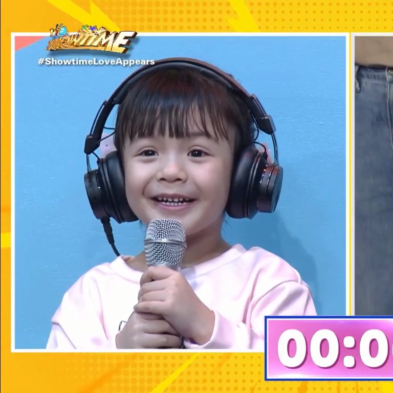 alt_kapamilyaol's tweet photo. Ganda na ng momentum ng show last month eh - sponty na mala-Running Man, pa-quiz na socially relevant, 4 segments + opening number, lahat ng hosts may ganap. 

Back to their core. Simple pero malakas yung entertainment value.
Yet here we are again....  
 #ShowtimePangkagitingan https://t.co/W3NZ3TQeG2