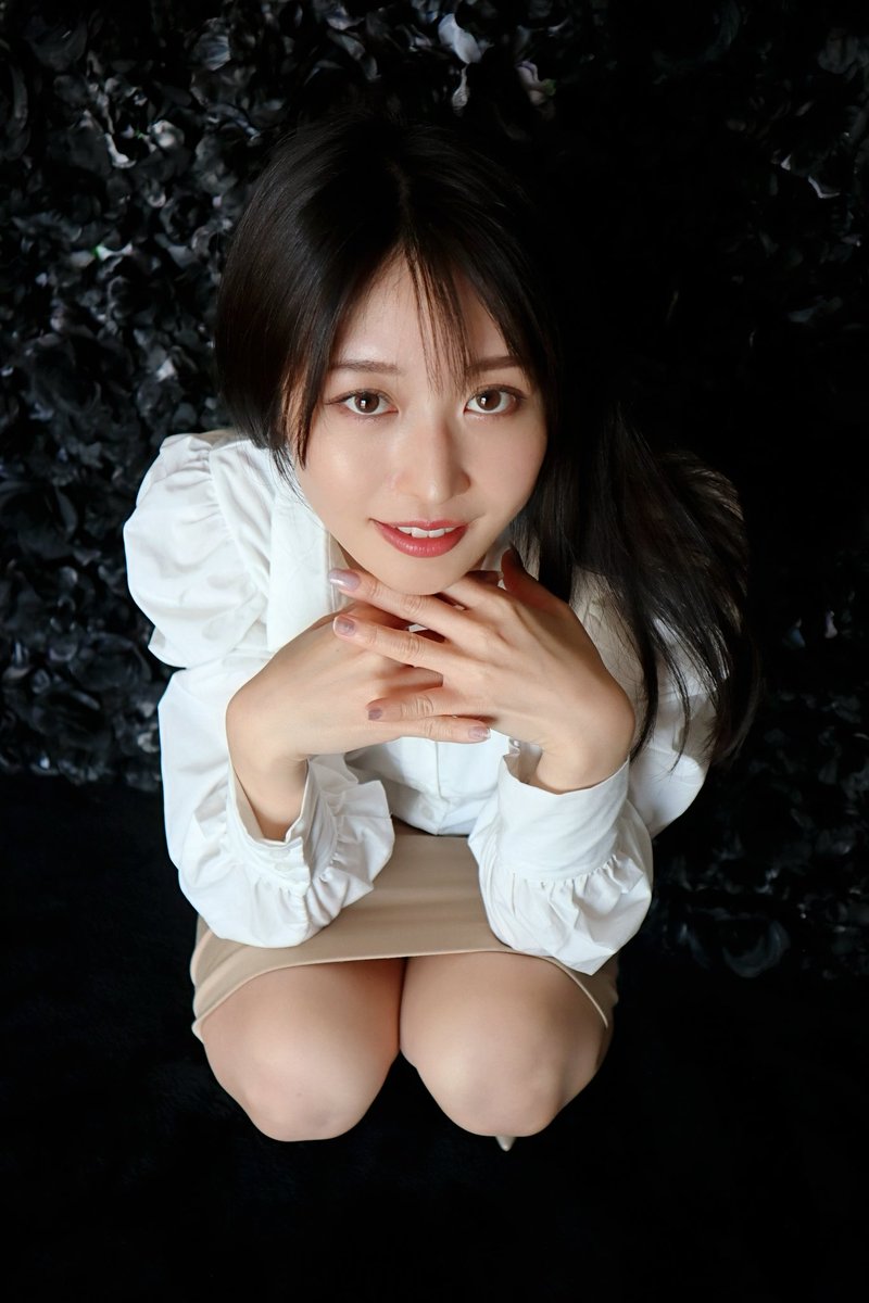 ryo_SUPERGT's tweet photo. 黒薔薇の花言葉にはピュアな意味もあり
『永遠の愛』
model 月蜜さん
@tsukimiaffair
#TOPSEE #TOPSEE撮影会
#ポートレート
#ポートレートモデル
#被写体 #名古屋被写体
#ファインダー越しの私の世界 https://t.co/8XMhDxtd8v