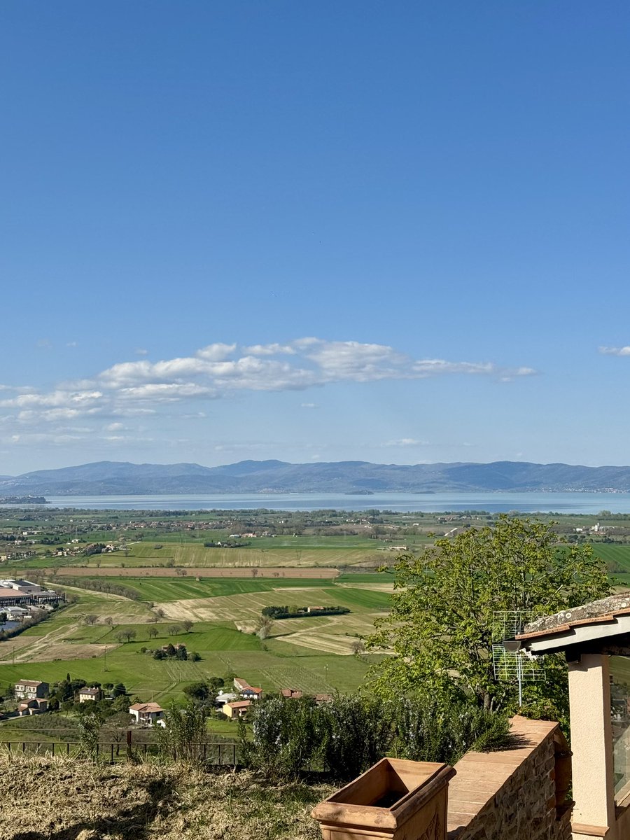 MachineGun1967's tweet photo. Good morning from #Panicale 🇮🇹 https://t.co/BLDQrcqXQh