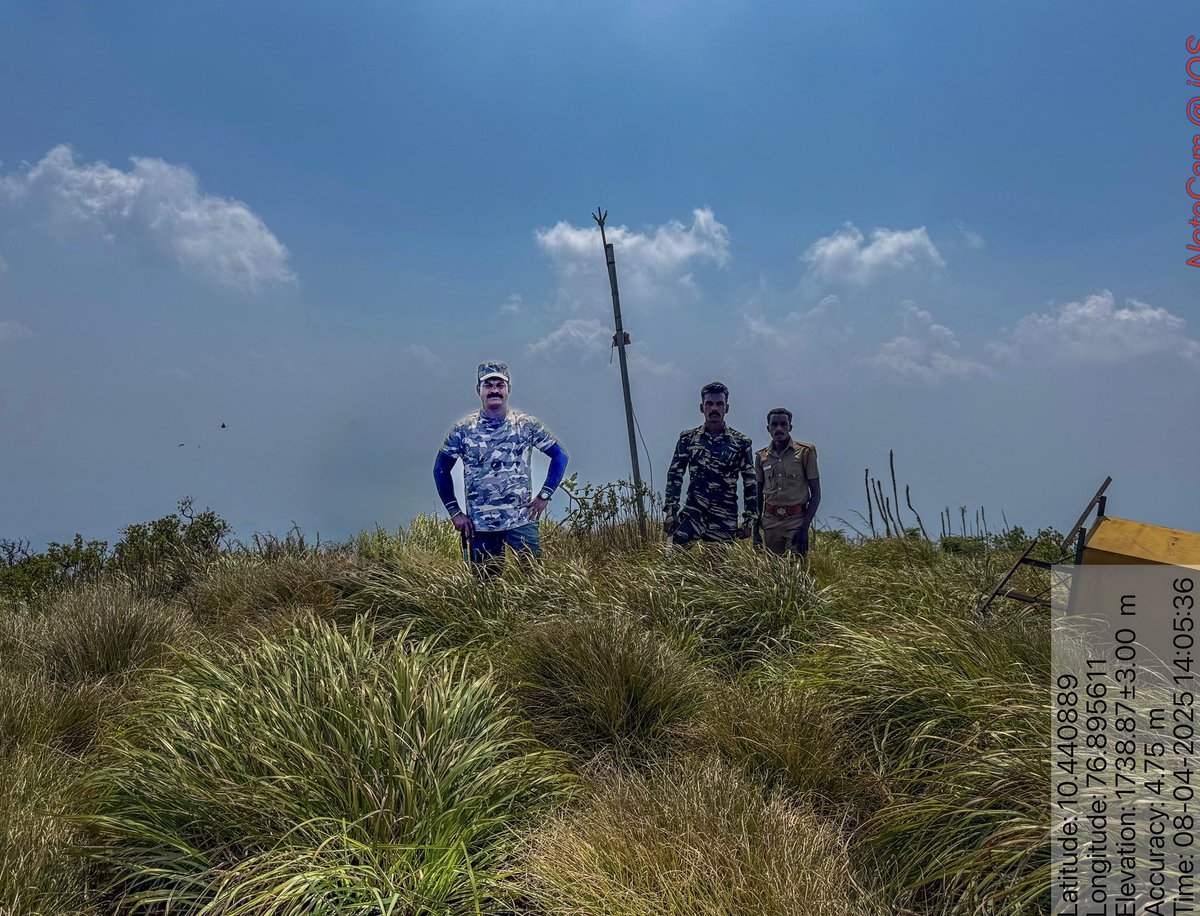 venki_ranger's tweet photo. Happy morning ⛰️
Conquered the highest peak (Perunkundru) in Anamalai Tiger reserve 🐅. The journey was tough but had an amazing experience. #trek #forestpatrolling @tnforestdept #hikingadventures #mountaintop #mountainlove https://t.co/5W02XXQ4Ug