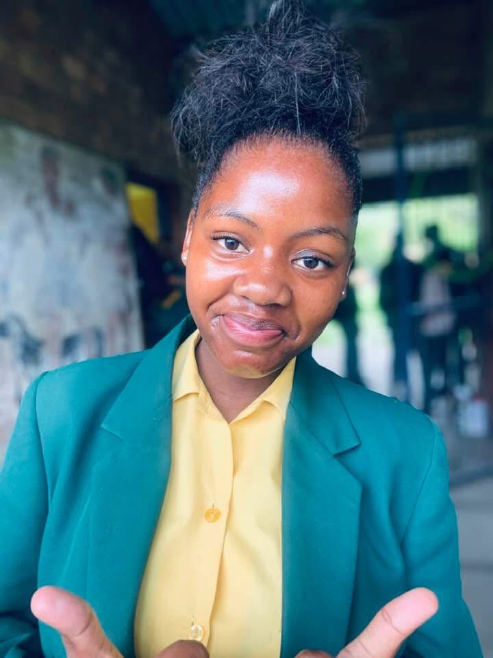 Missing child Alert 🚨 

Her name is Amahle you can contact me on 0753789019 if seen thank you 🙏🏽 Last seen Kwamashu F section  wearing Denim shorts and an oversized Tshirt e Black nophaqa eluke amagoda around 3 pm on Monday 07/04/2025