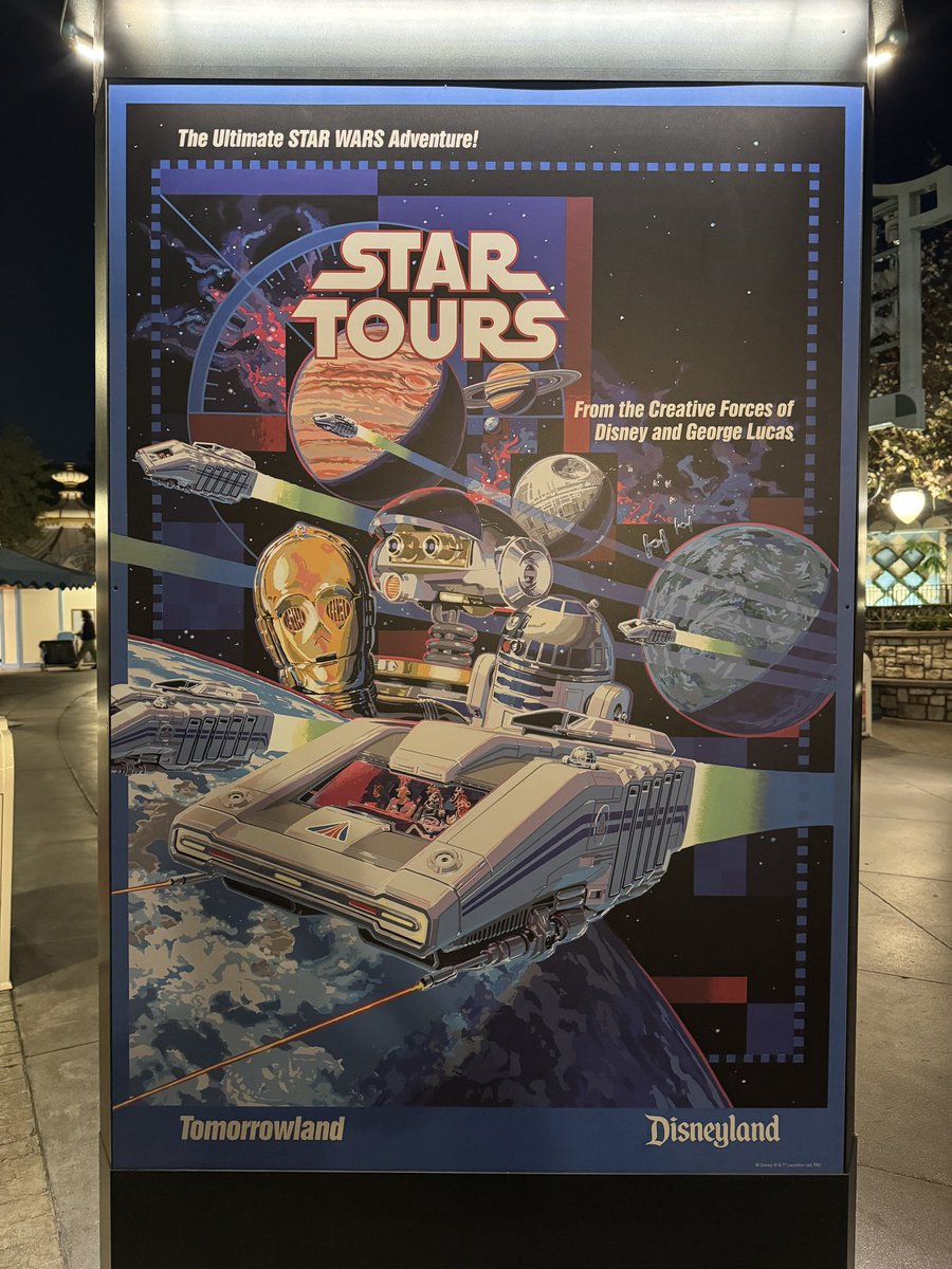 endorexpress's tweet photo. Massive Star Wars posters are on display in Fantasyland (Small World Mall) during Star Wars Nite.
#StarWars #Disneyland #SeasonOfTheForce https://t.co/tBp2h0tAos