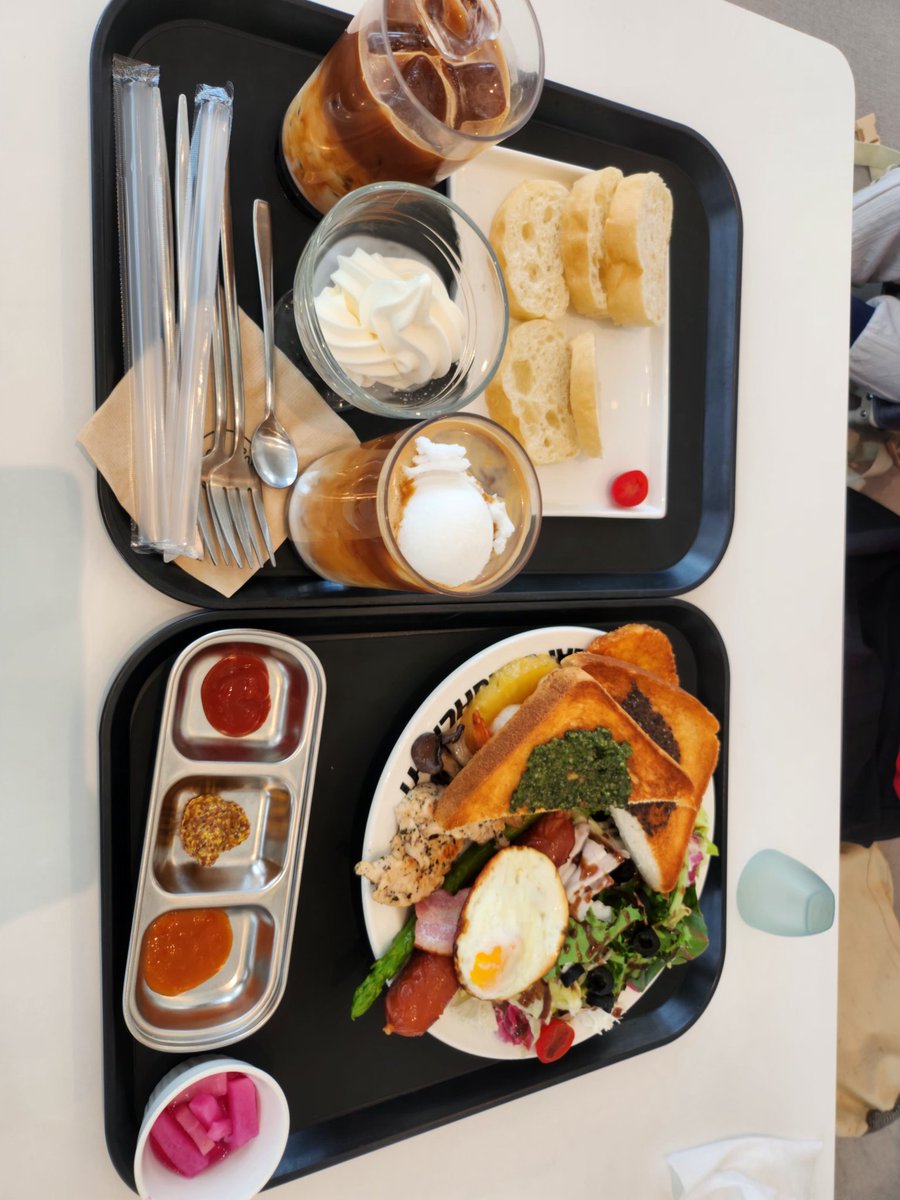 간만에 아싸 육아부부의 외출

#육아부부 #초보부부 #부커 #부커만남 #섹트