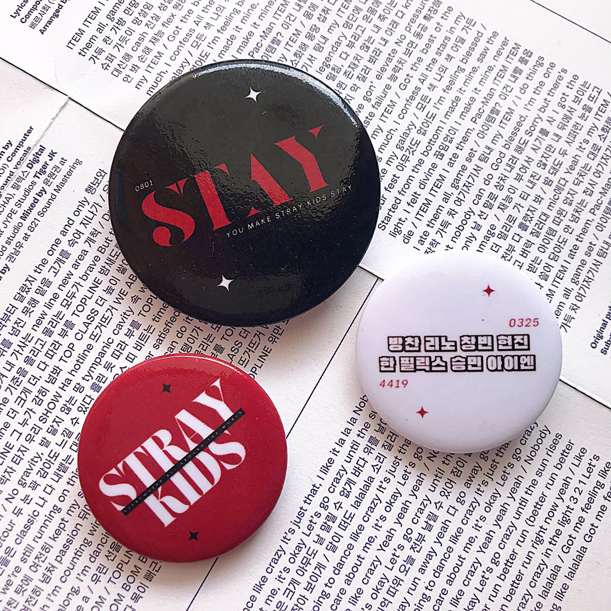 ppojjakmandu's tweet photo. [HELP RT]
Interest Check✨

Hi STAY aku mau jual Stray Kids Badge Set ini limited qty, open link co 25 April 2025 nanti☝🏻🥰
Harga 3.500/set dapet 3pcs sesuai gambar, excl adm 7.5% jadi nominal co 3.784 yaa.

Yang mau ditag boleh drop usernya ya🤏🏻 https://t.co/BxUzMnGZ3O