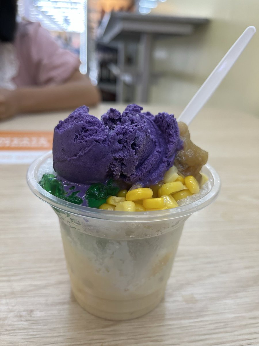 dimpletspaz's tweet photo. Sarap! Parang ang pagmamahal ni @ArleneBrosas at ng @GabrielaWomenPL sa LGBTQ+, basta gusto ko yung consistent sa tindig hindi lang sa mga batas! Kung hindi sa kampanya sa lansangan para sa karapatan ng LGBTQ.

#13arlenebrosas #46GabrielaPartylist https://t.co/3dtzz2A6qJ