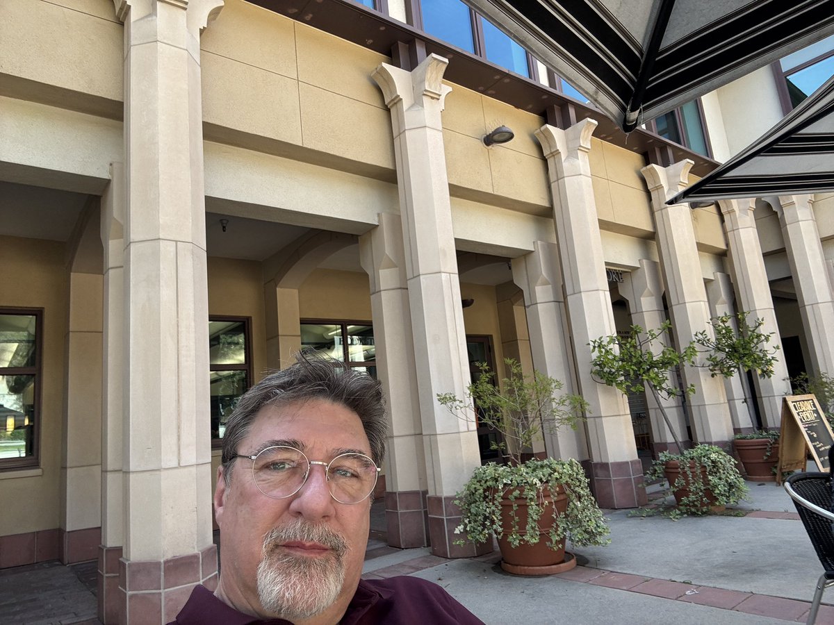 Tom Nichols (@radiofreetom) on Twitter photo I met some wonderful students and gave a presentation today at <a href="/Occidental/">Occidental College</a>. Wonderfully engaged and they asked tough, smart questions. Also, that campus is beautiful and I want to live there now.m I met some wonderful students and gave a presentation today at <a href="/Occidental/">Occidental College</a>. Wonderfully engaged and they asked tough, smart questions. Also, that campus is beautiful and I want to live there now.m