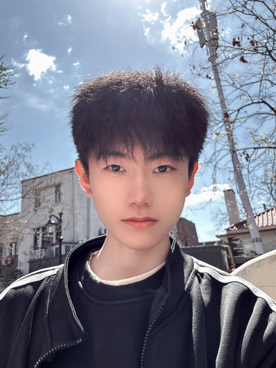 太阳好大 对了说到大………