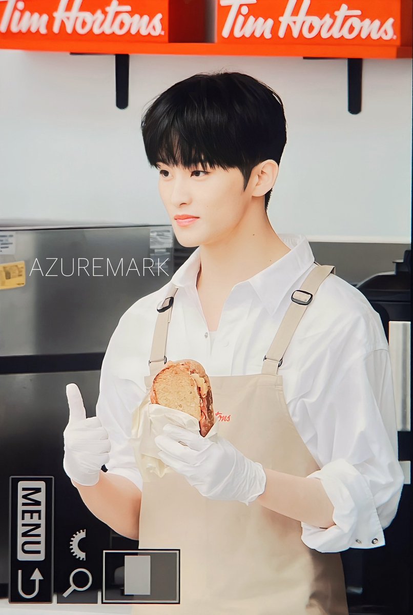 azure__mark's tweet image. 250409 마크 팀홀튼
유니폼이 너무 잘 어울리시잖아요 ,, 🫶🏻

#마크 #MARK #マーク #NCT #nct127 #nctdream