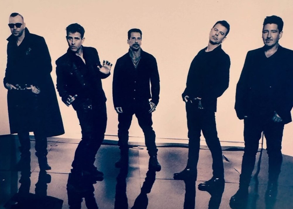 Isawood79's tweet photo. @dannywood @donniewahlberg @joeymcintyre #Jonathanknight @nkotb #Jordanknight #Wednesday #Handsome #Ourfaveguy #BH4life #Spreadlove4nkotb #Loveeternal 
📸: For who took the photo https://t.co/60HeB8Ga3w