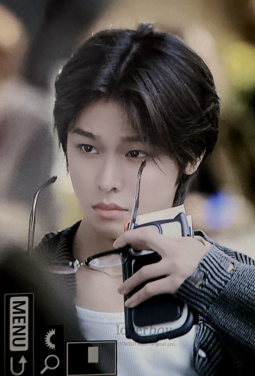 리구 그냥 하루빨리 짐싸서 나갔으면 좋겠네 
   나? 나가려면 지금도 나가지
그럼 나가 
   너도 나가 그럼
내집인데 내가 왜?
   니가 내꺼니까. 짐챙기라며.  

- 후쿠이에서생긴일 中