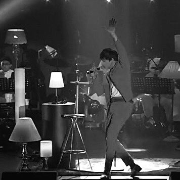 priscapurple's tweet photo. SUPREME CONCERT MOMENTS
#DanielOnStage https://t.co/3i7MgofG9n