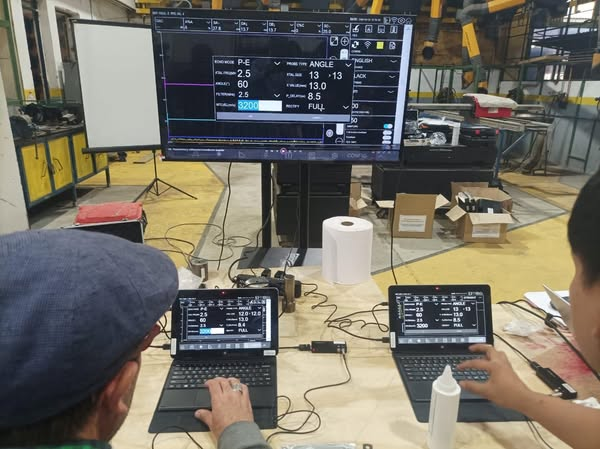 EllaSolidndt's tweet photo. Ultrasonic Flaw Detector BOX
Thanks to my friend Gary Unda for sharing the ultrasonic flaw detector BOX usage effect picture
He works at GUVEND SPA from Chile. If you are interested in the equipment, please contact us
WhatsApp：+8617310385509
Email：ella@solidnde.com https://t.co/NE3YoHOm3A