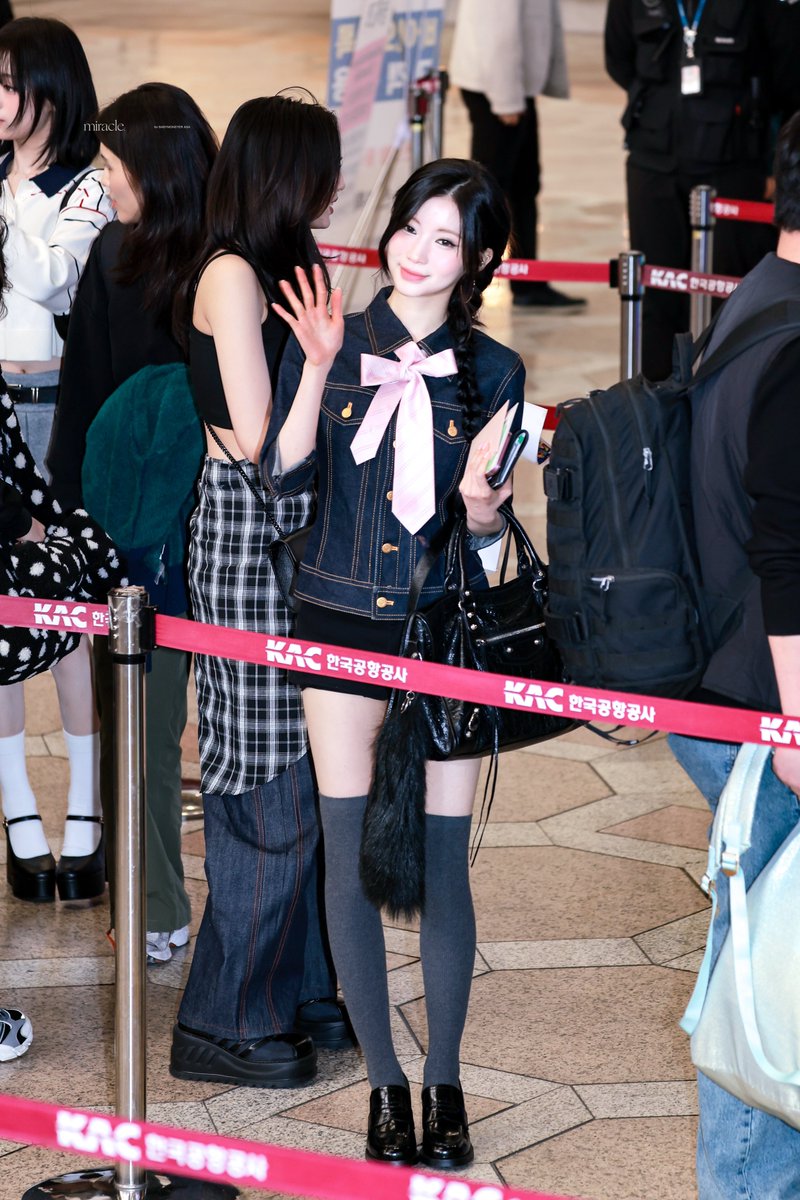 miracle_asa_'s tweet photo. 250409 GMP 출국

#BABYMONSTER #베이비몬스터
#ASA #ENAMIASA #아사 #榎並杏紗 https://t.co/5fxuPSWHe9