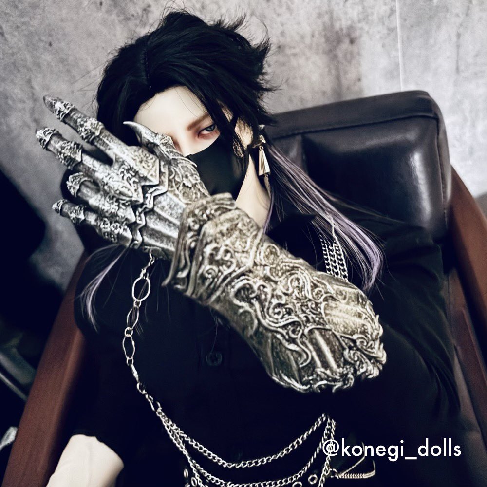 konegi_dolls's tweet photo. AMARANTHさんの手甲、カッコ良すぎて厨二病発病待ったなし
うおおぉぉぉぉ(慟哭)

handparts:AMARANTH BJD
wig:self-custom
💍self-made

#集まれLUTSっ子 #GSDF78
OBERON 오베론 https://t.co/LMUQOk7i6b