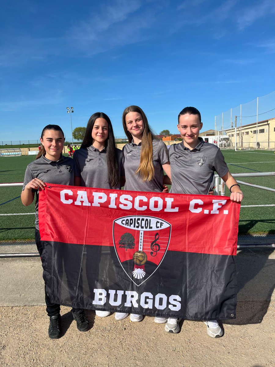 Nuestras 5️⃣ jugadoras en su paso por los entrenamientos de preparación para el Campeonato de España con la <a href="/FCyLF/">RFCYLF</a> sub-14 y sub-16 🤩

Paula (sub-14), Nerea, Elsa, Sofía y Adriana (sub-16) disfrutaron ayer de una nueva jornada de entrenamientos, ¡ a seguir trabajando! 🚀🔝