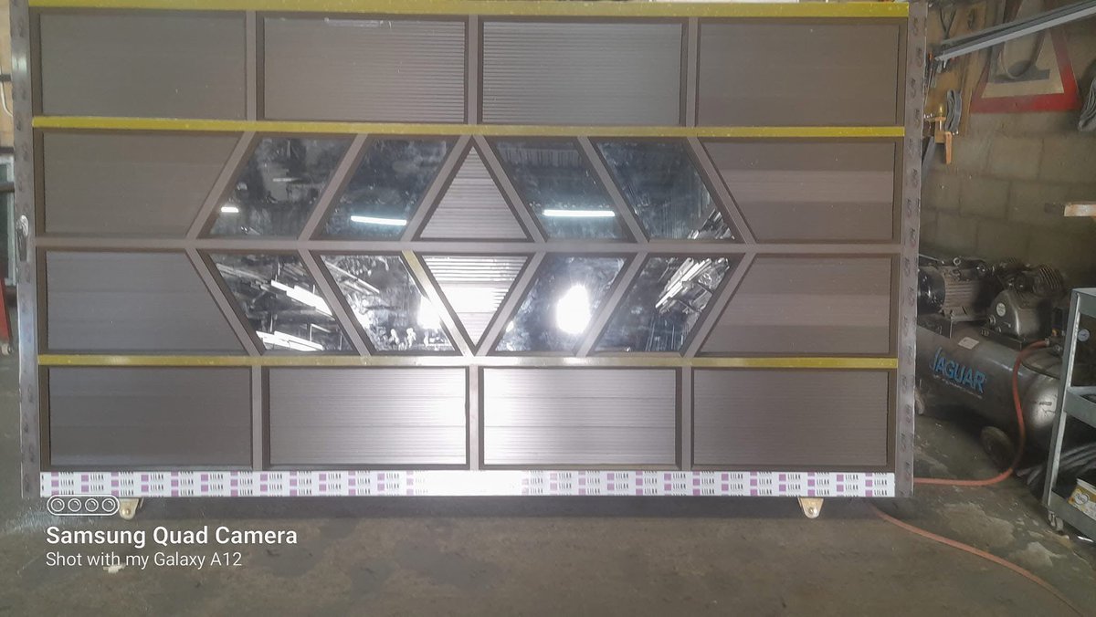 MathevulaIsaac's tweet photo. If you have a building project looking for aluminum windows and doors please contact us for free quote.

0814648128
Mathevulaisaac08@gmail.com https://t.co/jywbd1eIms