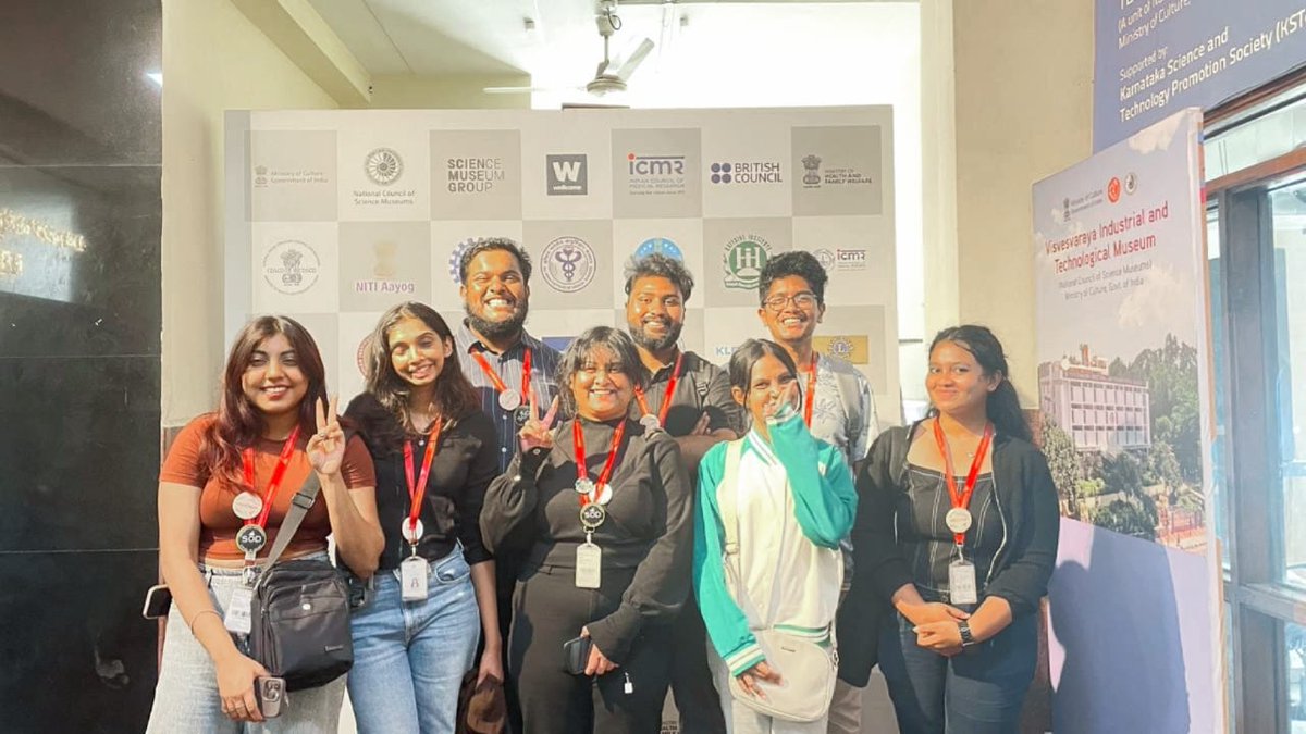 Uni_Presidency's tweet image. Where Curiosity Meets Creation!

Students from the School of Design – Product Design visited VITM, Bangalore, exploring innovation, &amp;amp; design thinking through interactive exhibits and real-world marvels. 

#VITMVisit #ProductDesign #InnovationInDesign #PresidencyUniversity