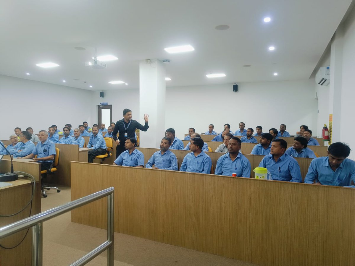 HunnyPal's tweet photo. A corporate training session in C&amp;S electric India Pvt Ltd 
#hunnypal
#hunnypaltrainingsystems
#nlp
#corporatetraining
#c&amp;s https://t.co/9ES69QvNrv