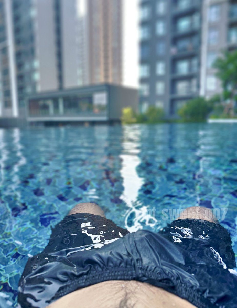 ขอบสระยังไม่เคยลอง