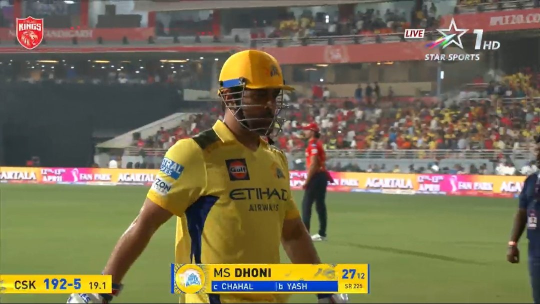 irulandi93's tweet image. அவன் உருவாக்குன சாம்ராஜ்யம்....
அவன எவனும் கேள்வி கேக்க முடியாது ....❤️

@msdhoni

Love you MSD 
#cskvskxip #MSDhoni𓃵  #CSK