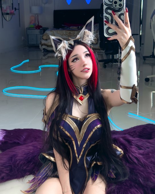 Watch Alyri's leaked NSFW photo on TwXstars