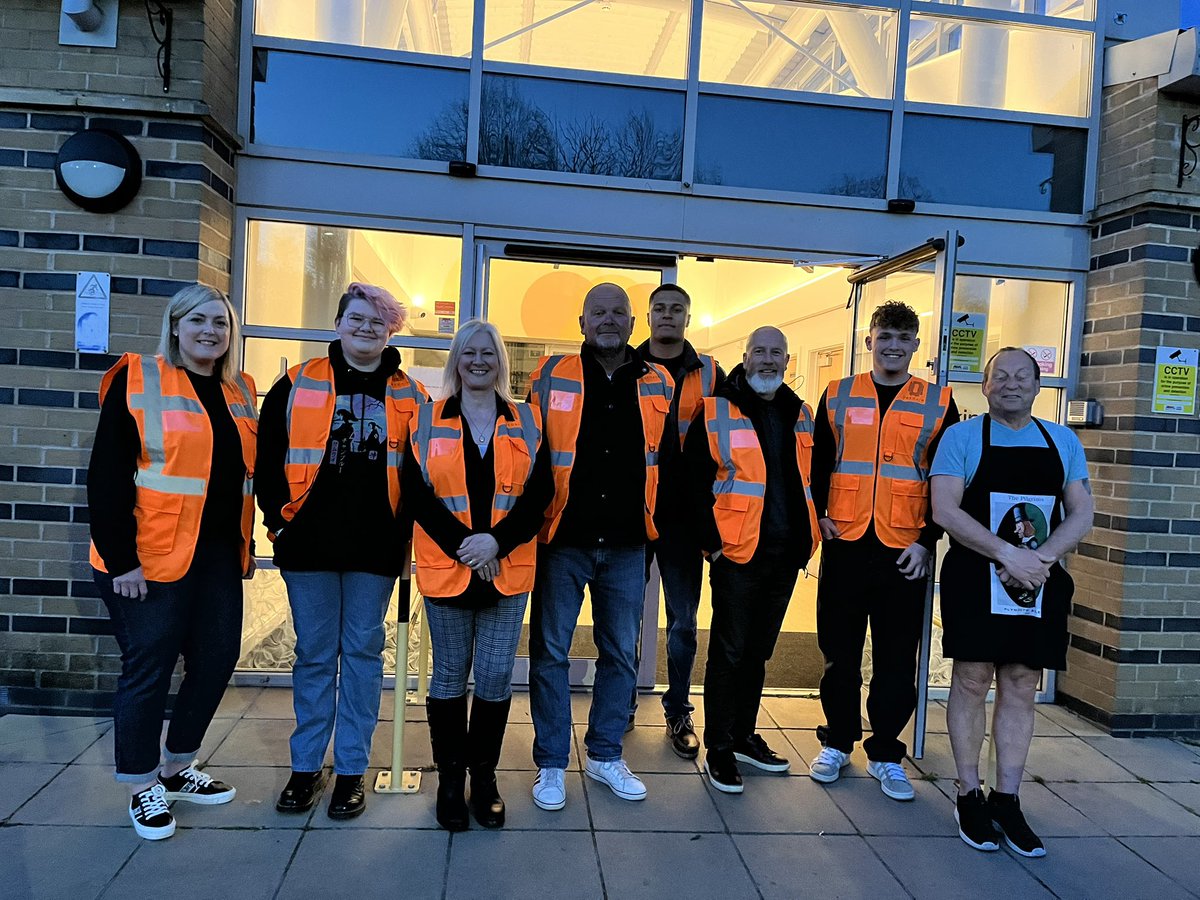 plymouthsouprun's tweet photo. An exceptionally busy Tuesday with a dash to the shops for more supplies. The team from @ObedairUK & #SphereSolutions prepared for 80 but served 95 people. Even the soup had to be topped up! 3 sleeping bags given out. Thanks to both companies & @hschaschas for all their support. https://t.co/VxA5FUJWb2