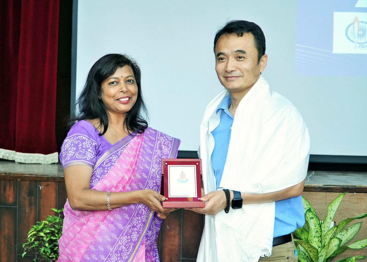 CIHTS_SARNATH's tweet photo. Dr. Tenzin Sonam from Emory University delivered insightful lectures at CIHTS (Apr 7–8), exploring Self-Compassion in Tibetan Culture and the Preservice Teacher SEE Learning Program, organized by IQAC & CTE.
#CIHTS #SEELearning #TibetanStudies https://t.co/CpmB7KNWme