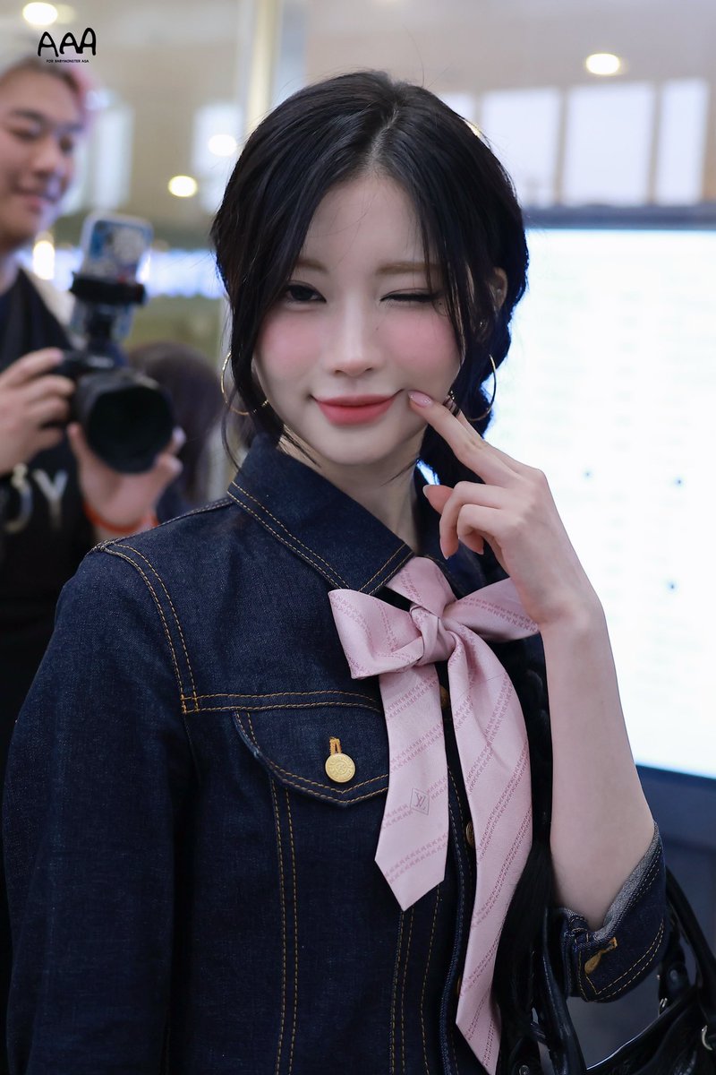 250409 GMP

🫶🏻

#베이비몬스터 #BABYMONSTER 
#아사 #ASA