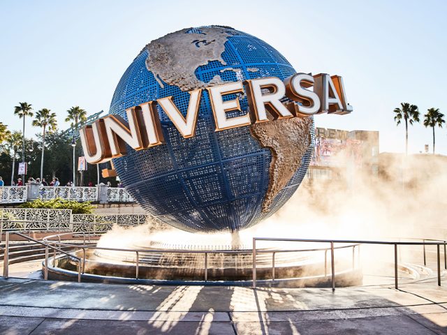 Mayor Tom Wootton has shared the exciting news that Universal Destinations &amp; Experiences will establish a world-class theme park and resort on the former brickworks site just south of Bedford.    

Find out more at  bedford.gov.uk/news/2025/bedf…