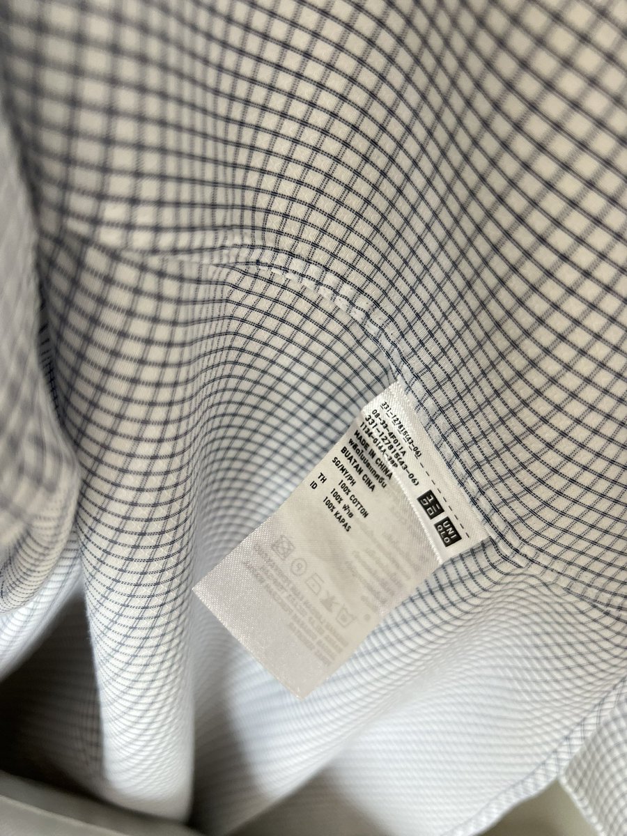 518hdayb's tweet photo. Uniqlo (M) รุ่นSlim fit ใส่ทำงานได้สายเกาหลีเกาใจได้หมด อก36-38" ยาว26"

Price: 99.- (ราคาช็อป990+)

🛒สั่งซื้อทางdm/ไลน์ได้เลยค่ะ: @𝟧𝟣𝟪𝗁𝖽𝖺𝗒𝖻 

#เสื้อผ้ามือสอง #เสื้อผ้าญี่ปุ่นมือสอง #ยูนิโคล่มือสอง #���่งต่อเสื้อผ้ามือ2 #ส่งต่อเสื้อผ้า #Uniqloมือสอง https://t.co/YMwd1WPSZQ
