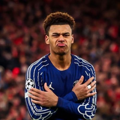 akslgg's tweet photo. #NouvellePhotoDeProfil https://t.co/s9HBo92VmM